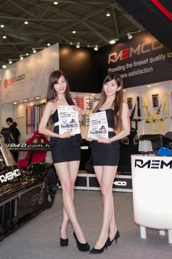 男男少年乖H调教跪趴SM视频