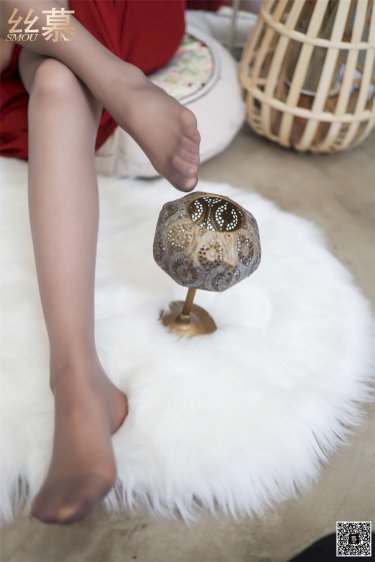 《只是爱着你》